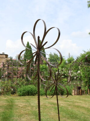 Sculpture "Clematis"